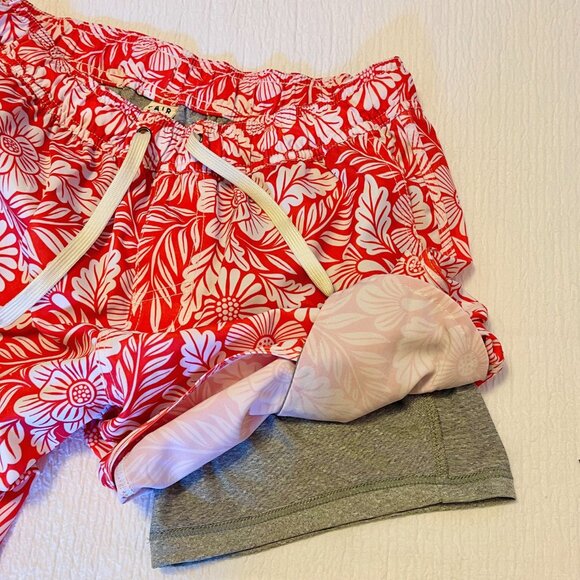 Fair Harbor The Anchor Swim Shorts Mens XL Liner Red Hawaiian Floral Trunks - Picture 3 of 7